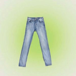 Boyfriend Skinny Jeans✨